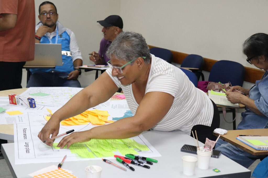 Imagen encuentros ciudadanos del POT (4)