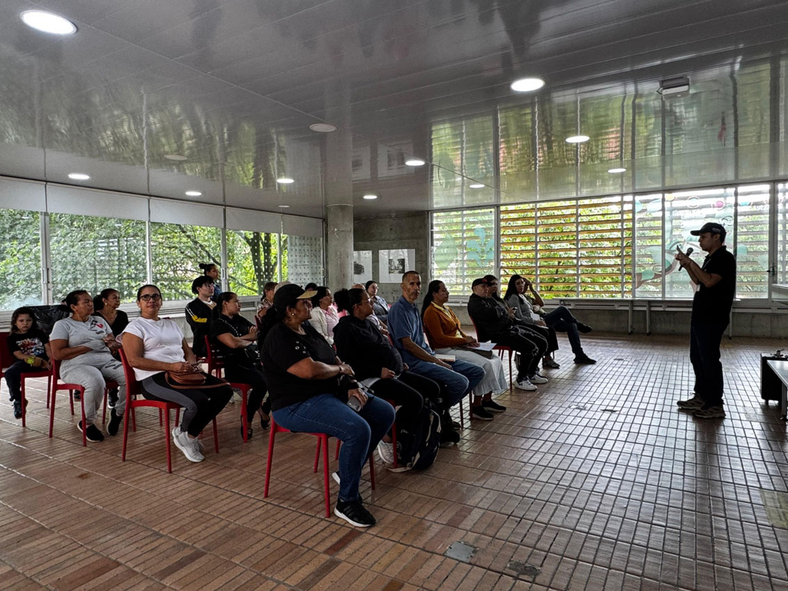 Imagen familias capacitadas compra de vivienda (1)