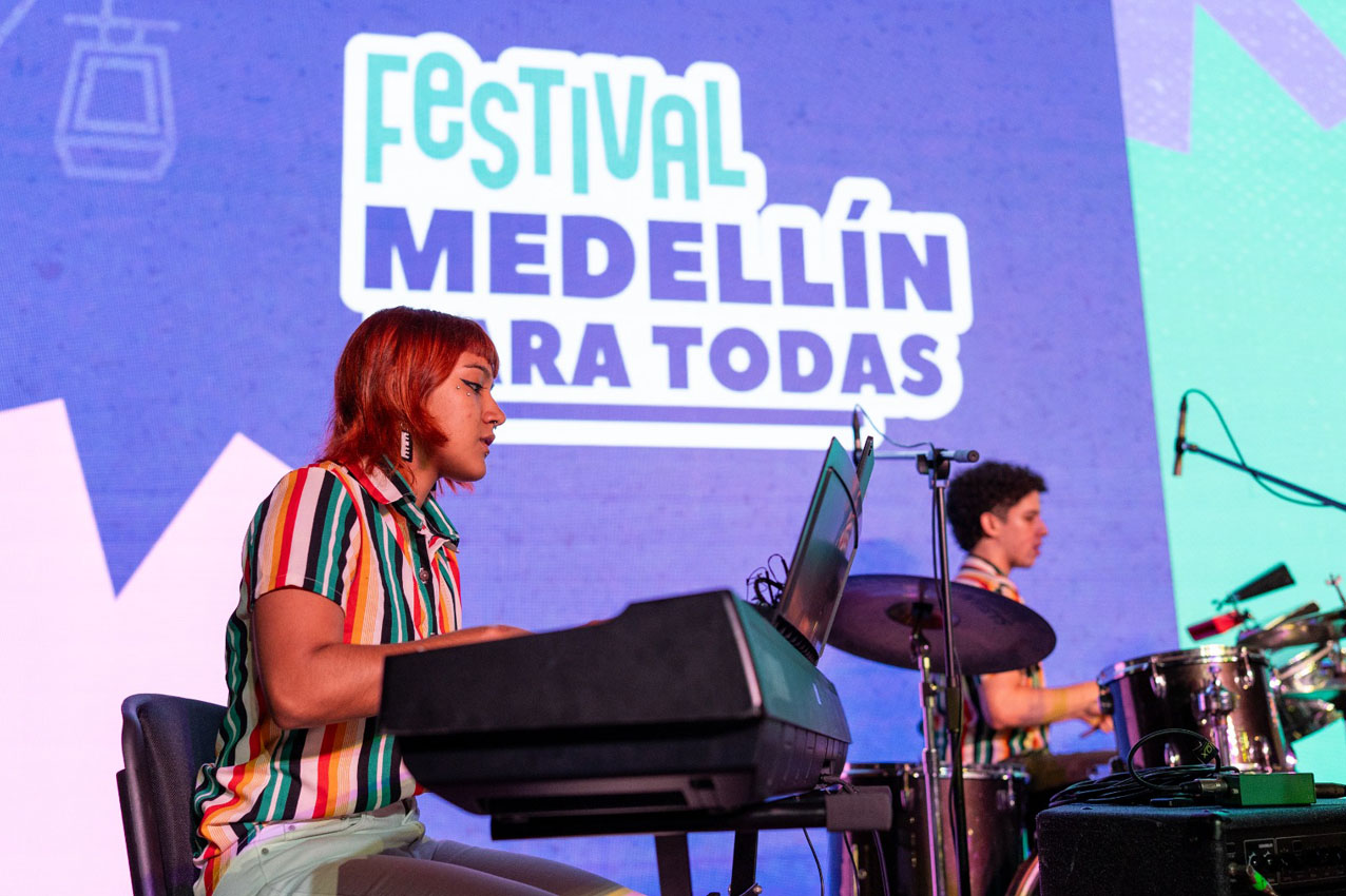 Homenaje a directoras de agrupaciones musicales Imagen homenaje a directoras de agrupaciones musicales (2)