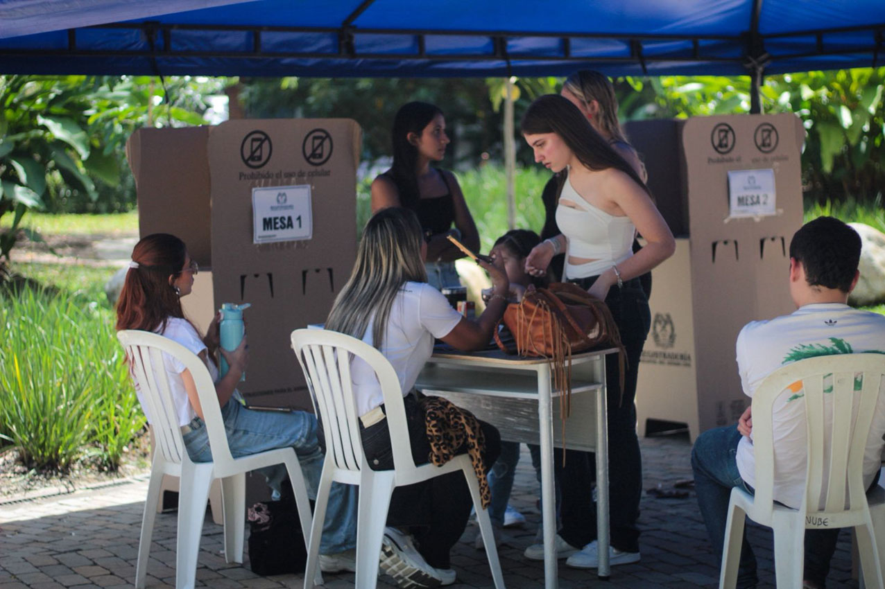 Imagen jóvenes Consejo Distrital de Juventud (3)