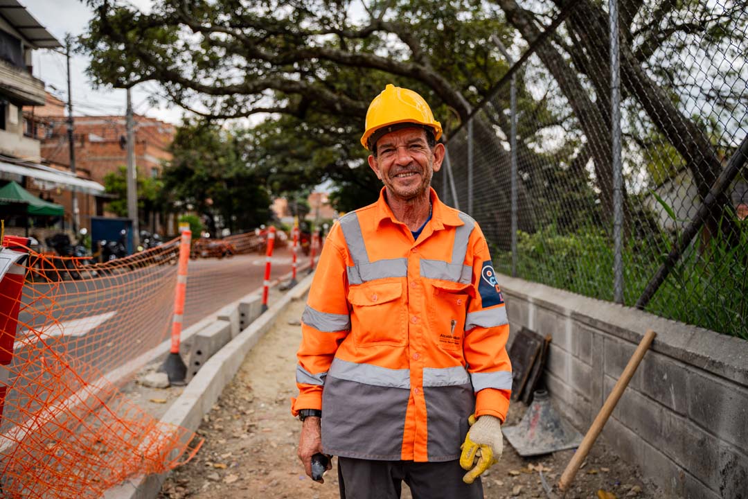 Imagen obrero principal