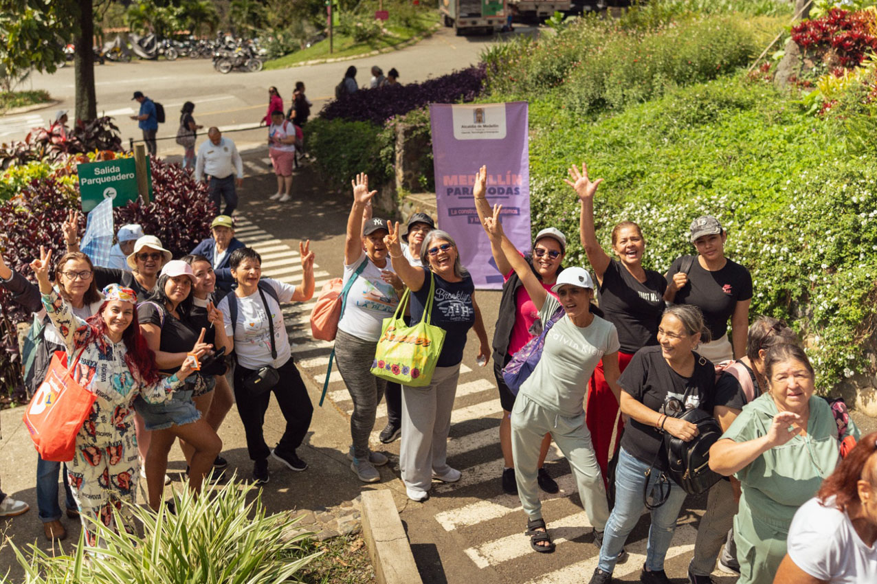 Imagen reconocimiento a 5.000 cuidadoras (2)