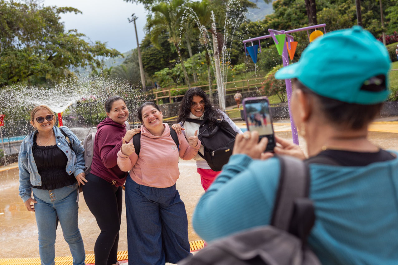 Imagen reconocimiento a 5.000 cuidadoras (6)