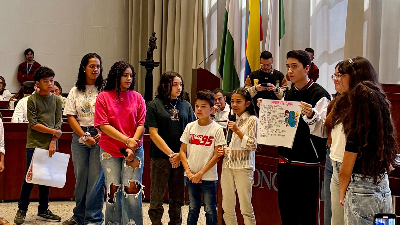 Niñas, niños y adolescentes de Medellín harán de concejales por un día