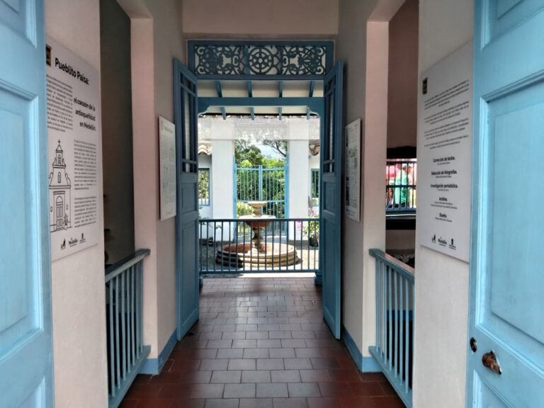 Imagen 350 años de Medellín contados en fotografías por el Pueblito Paisa (3)