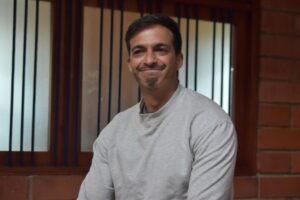 Imagen Entre la felicidad y la pena (1)