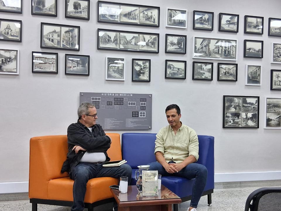 Imagen Entre la felicidad y la pena (19)