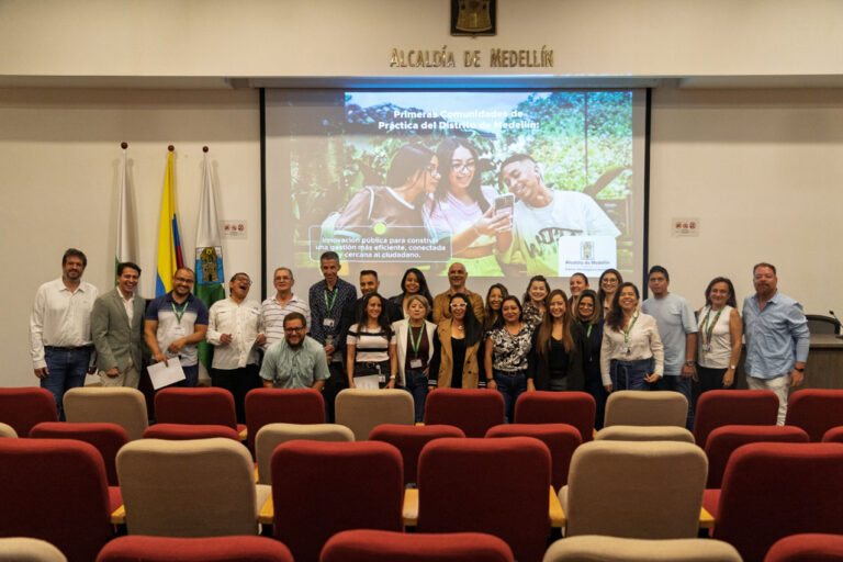 Imagen Servidores públicos crean soluciones innovadoras con IA (1)