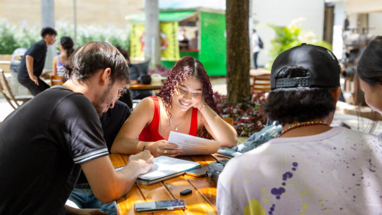 Imagen de estudiantes