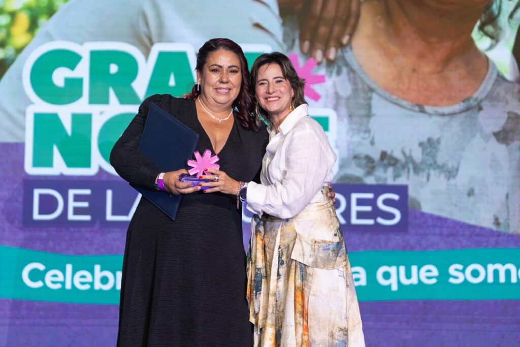 Imagen reclusas de la cárcel El Pedregal de Medellín ALMA