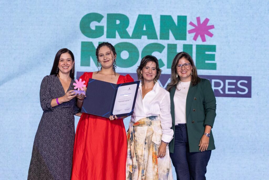 Imagen reclusas de la cárcel El Pedregal de Medellín ANA PEREZ