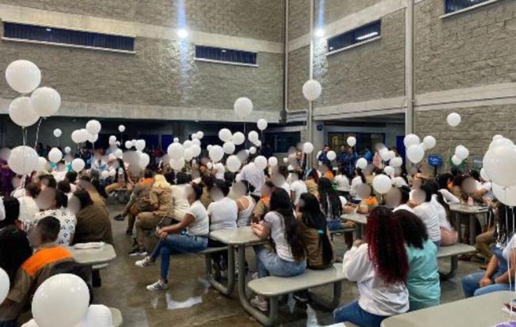 Imagen reclusas de la cárcel El Pedregal de Medellín CARCEL 2