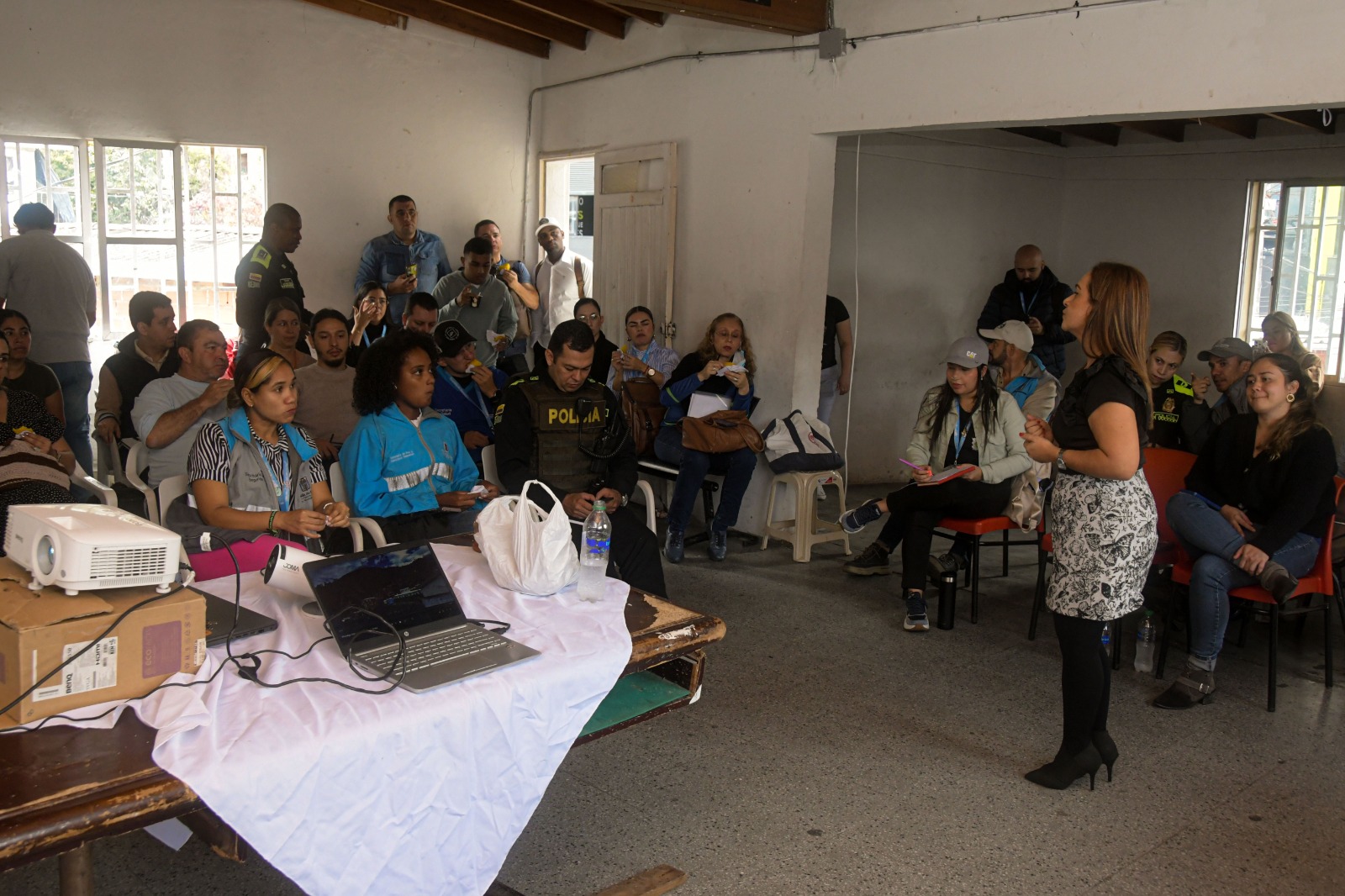 Imagen soluciones con la comunidad educativa de la I.E. Fe y Alegría Popular 1 (2)