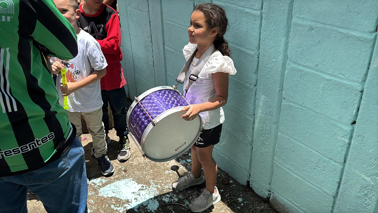 el arte y la cultura reviven en el Teatro Libre del barrio Picachito