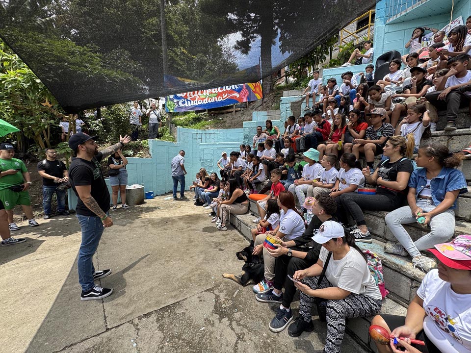 el arte y la cultura reviven en el Teatro Libre del barrio Picachito