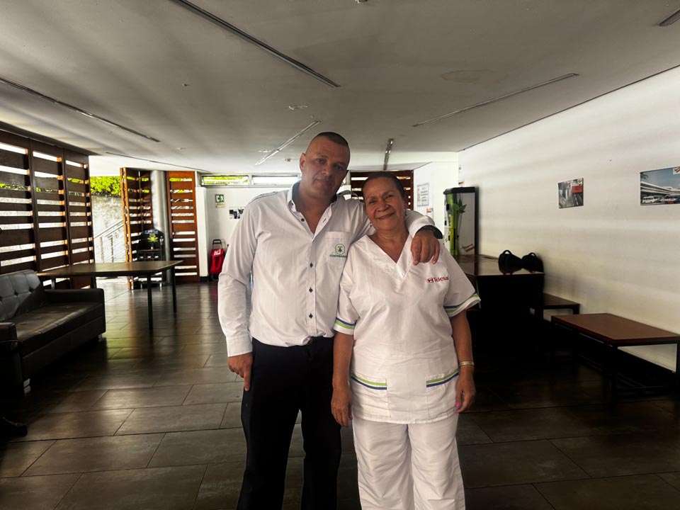 Rubiela con conductor Terminal Norte Medellín