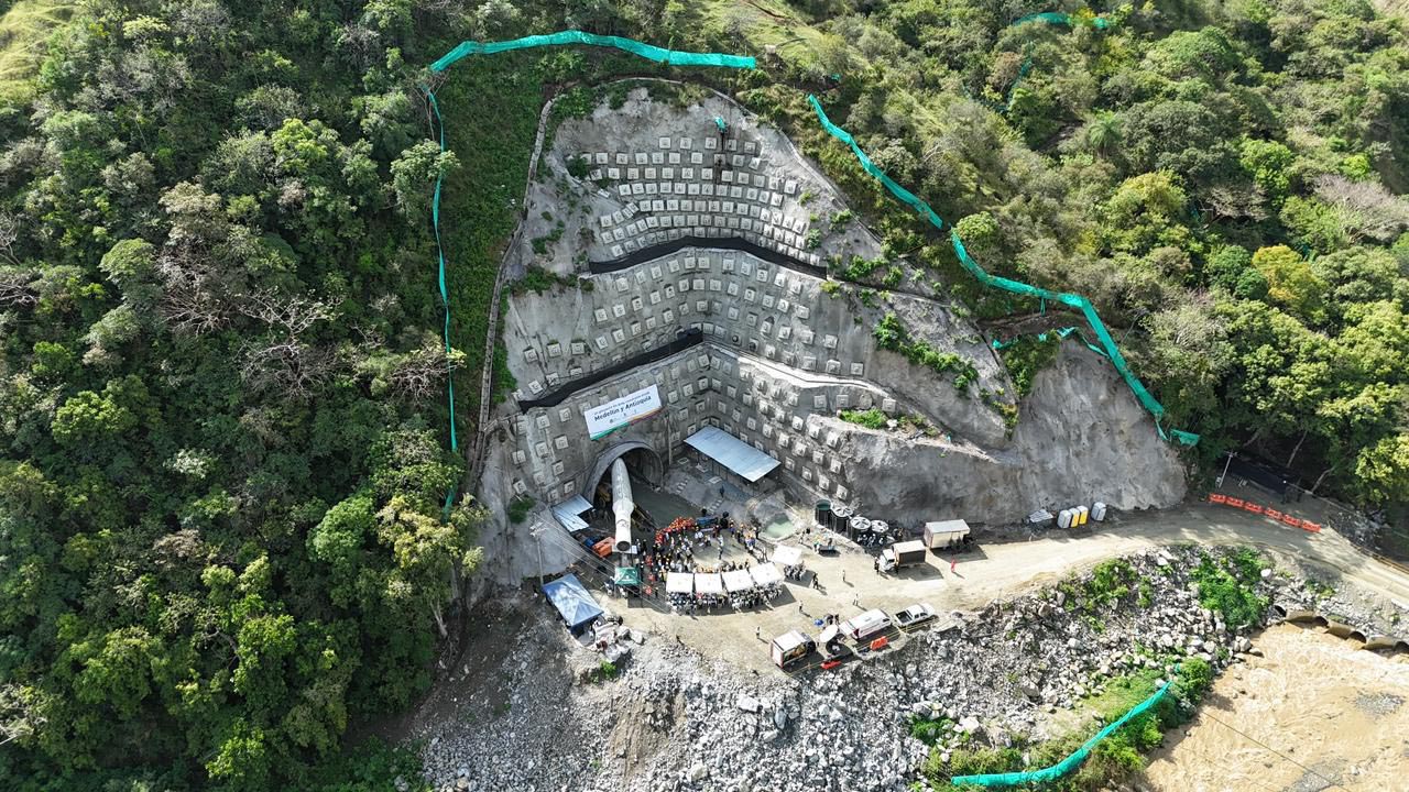 Tramo 2 de las obras de la Nueva Vía al Mar Gonzalo Mejía Trujillo