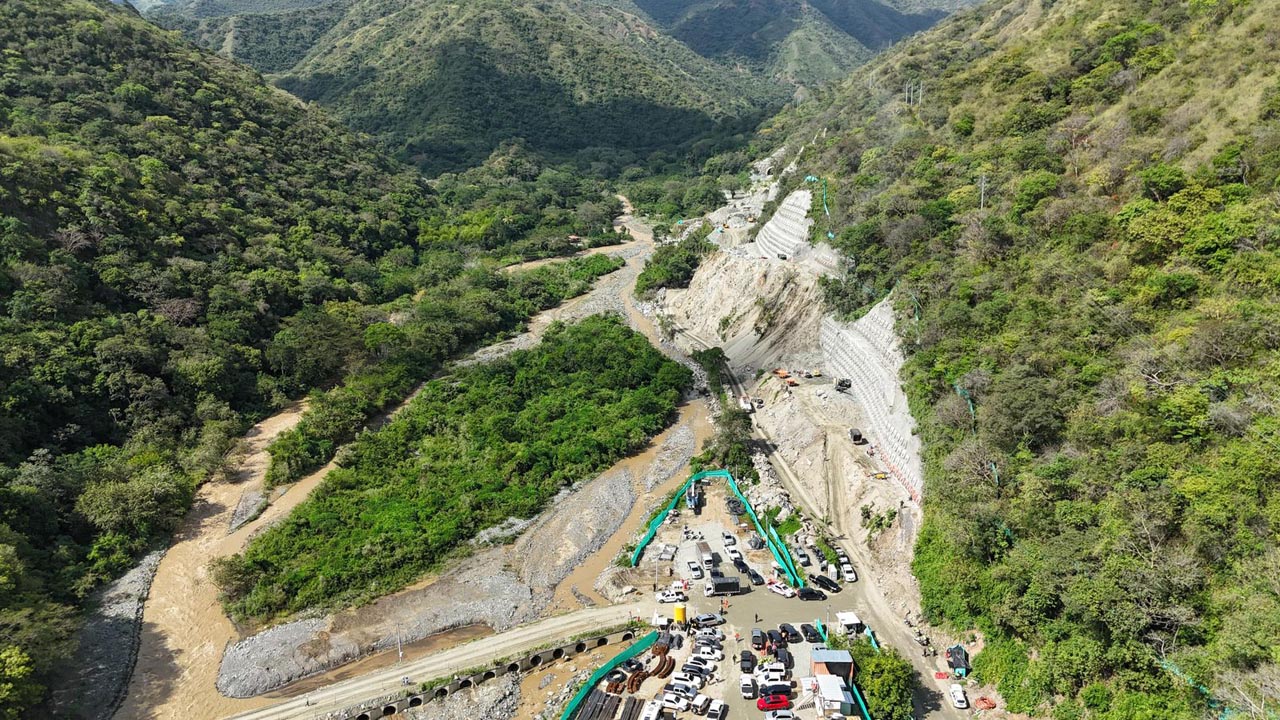 Tramo 2 de las obras de la Nueva Vía al Mar Gonzalo Mejía Trujillo Tramo 2 de las obras de la Nueva Vía al Mar Gonzalo Mejía Trujillo