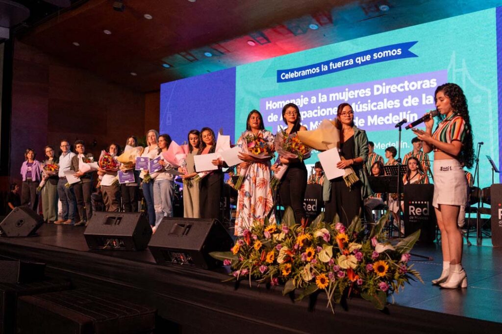 Imagen Escuela de Música Independencias de Medellín HOMENAJE