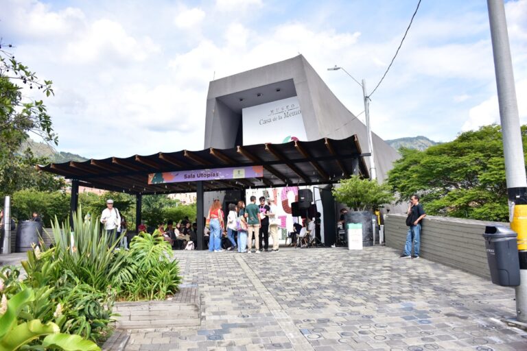 Imagen historia del conflicto armado Museo Casa de la Memoria (5)