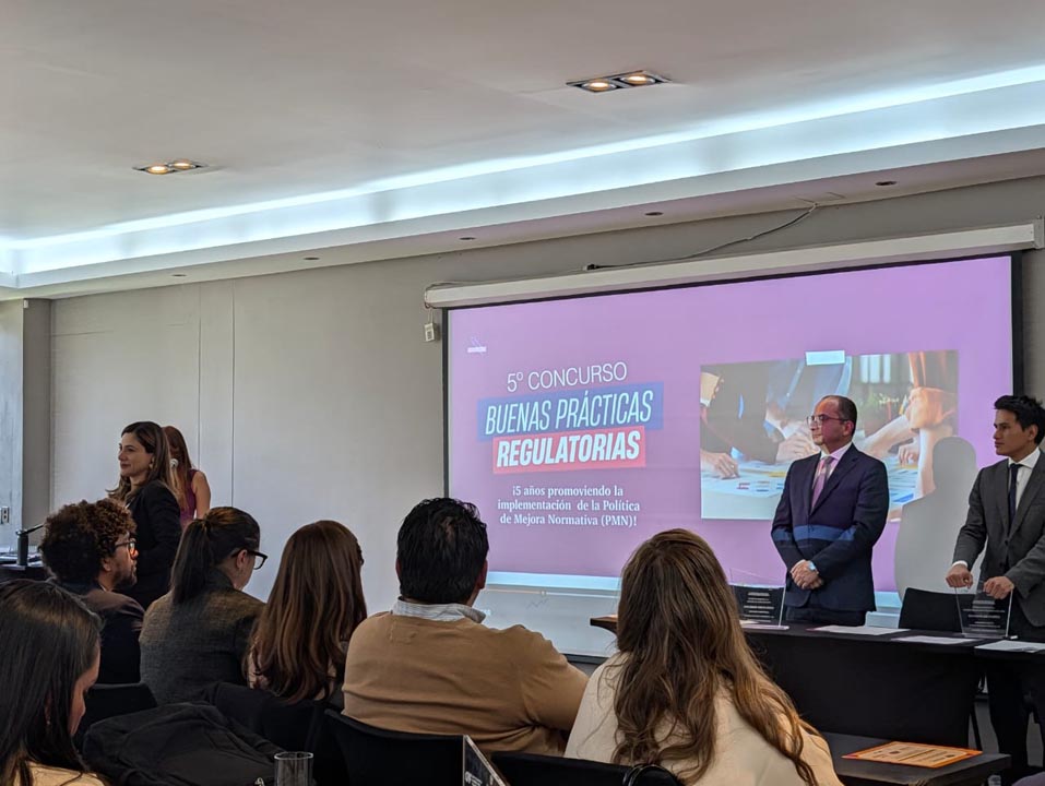 Imagen primer lugar en buenas prácticas regulatorias e innovación (1)