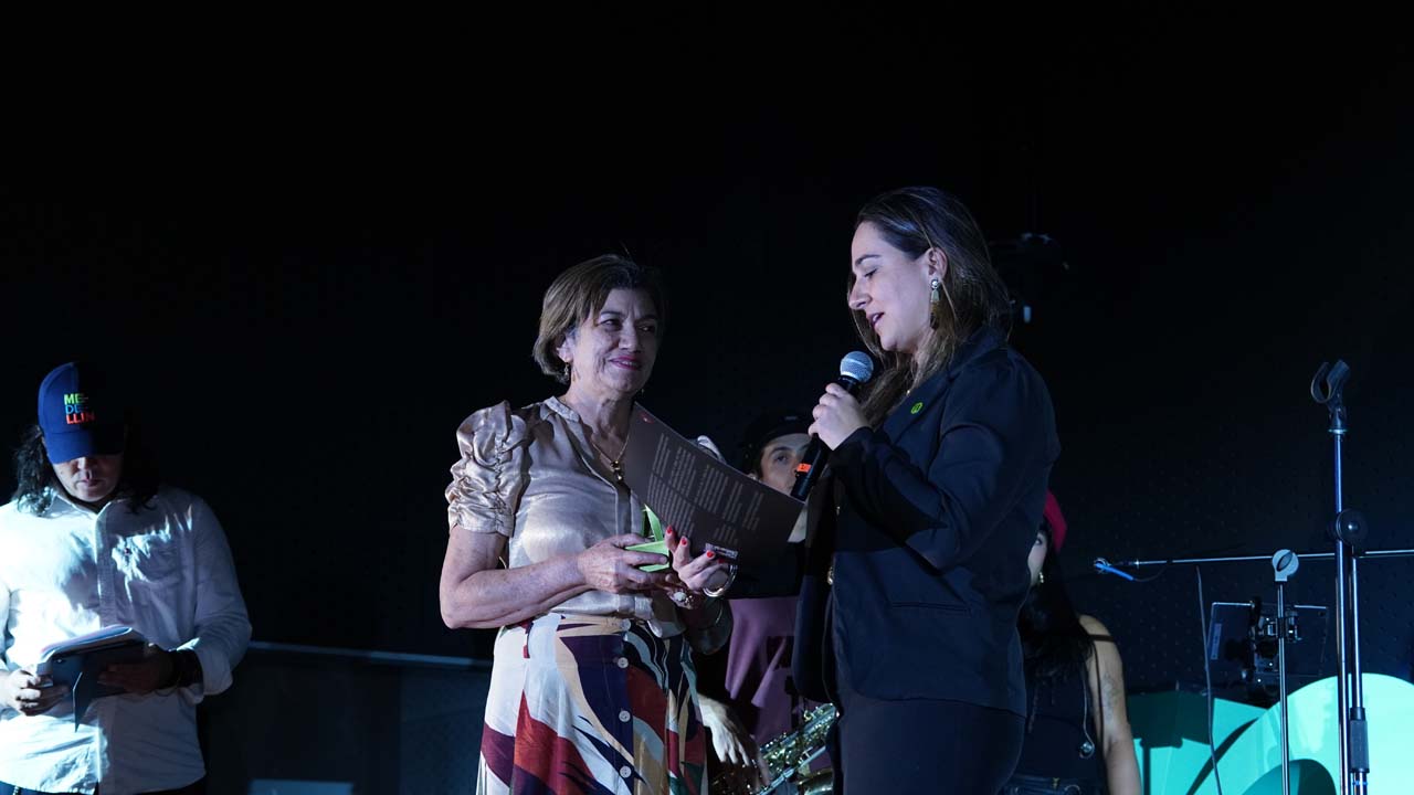 José Jorge Muñoz — Crack