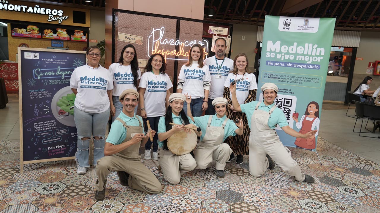 Campaña para disminuir la cantidad de comida que termina en la basura Campaña para disminuir la cantidad de comida que termina en la basura