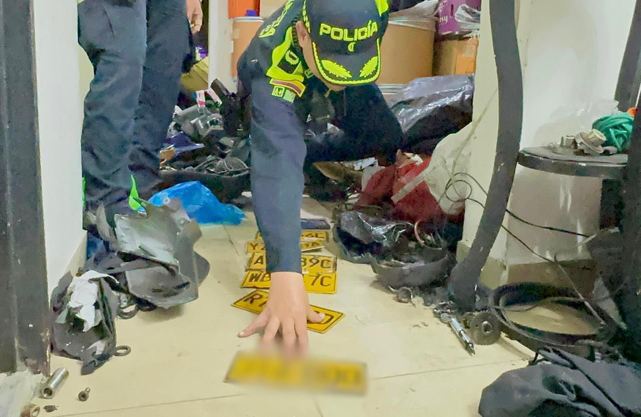 Imagen Desmantelada bodega ilegal con autopartes robadas (2)