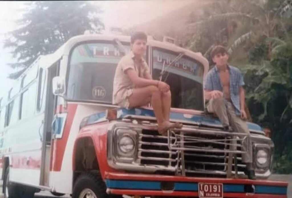 Imagen Dos hermanos “repetidos”, con una ruta que los une en Terminales Medellín (13)