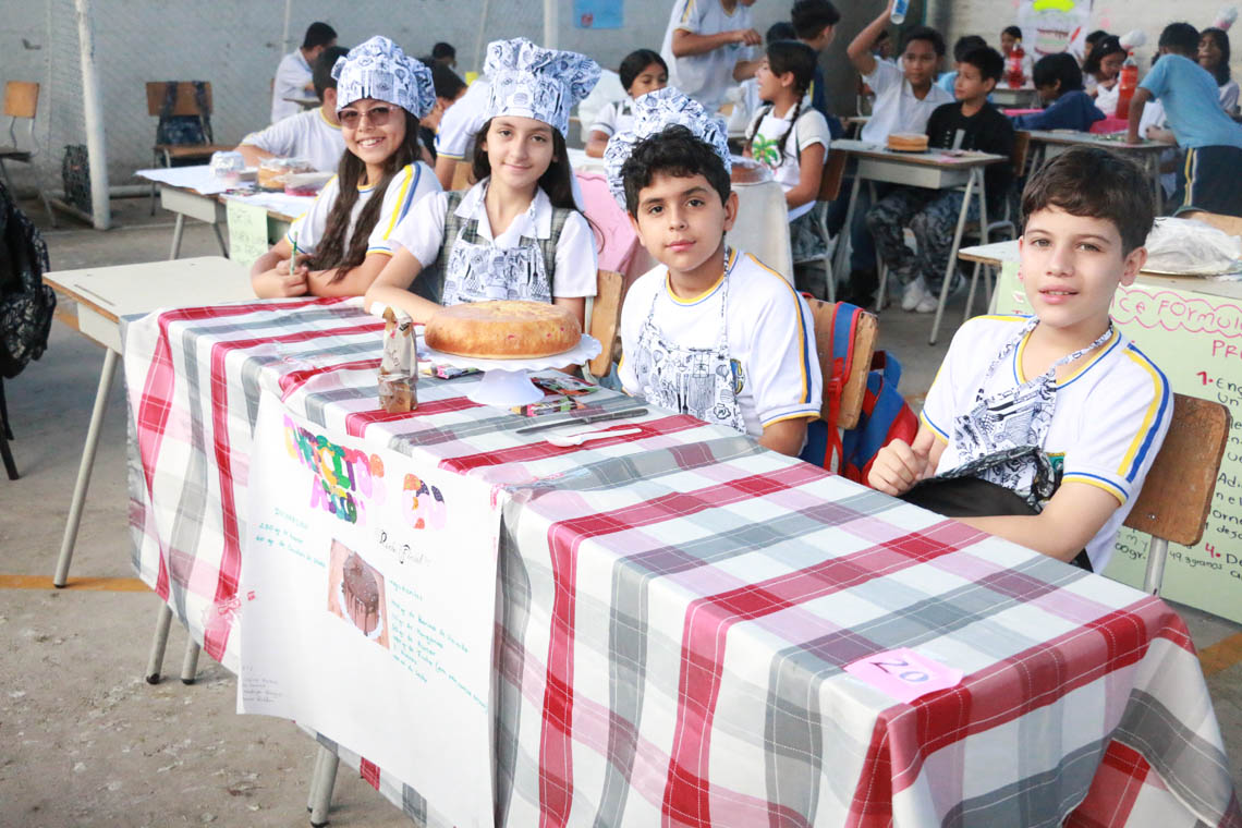 Imagen de equipo participante en concurso Con una pizca de matemática