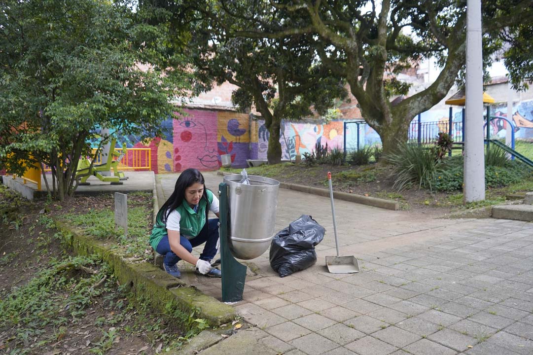 Imagen estrategia Sembrando Limpieza con Amor en El Poblado y La Candelaria (1)