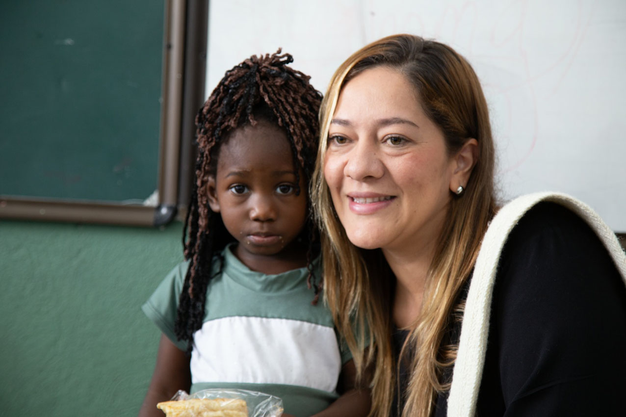 Imagen mujeres de Medellín podrán terminar sus estudios (4)
