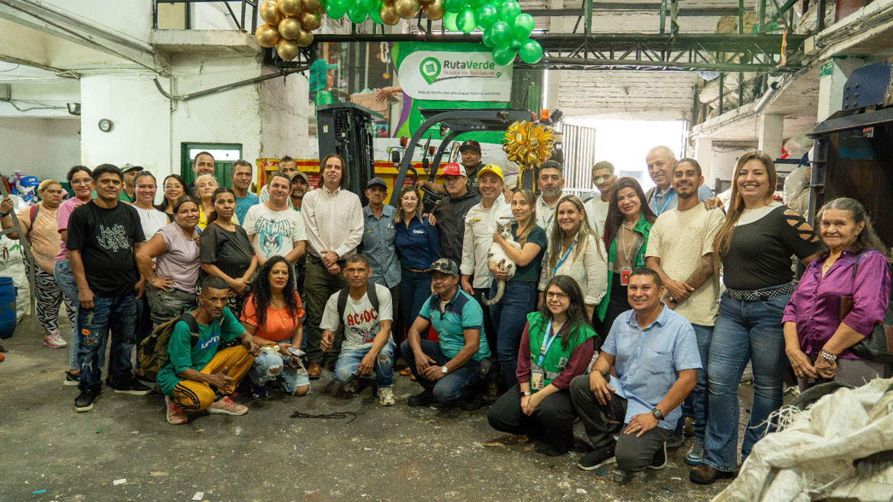 Recicladores Imagen recicladores aprovechamiento y tratamiento de residuos (5)