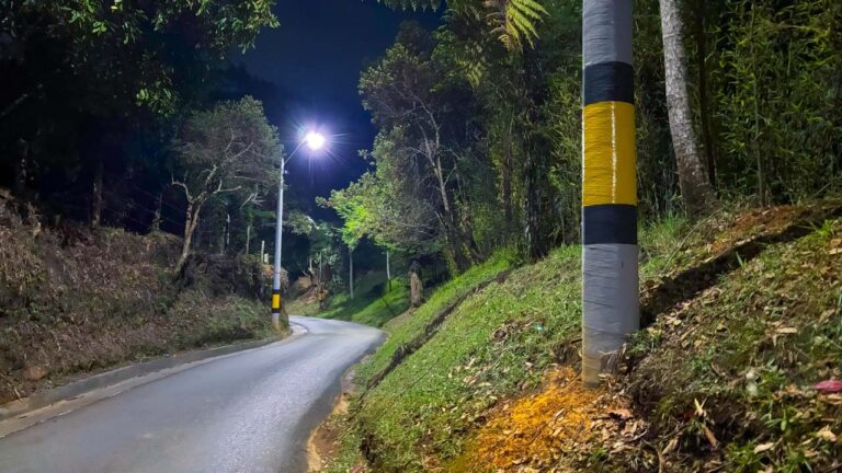 Imagen renovación alumbrado público e innova con control inteligente de luminarias (1)