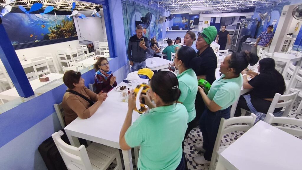 Celebración de cumpleaños en Lo Exquisito del Mar