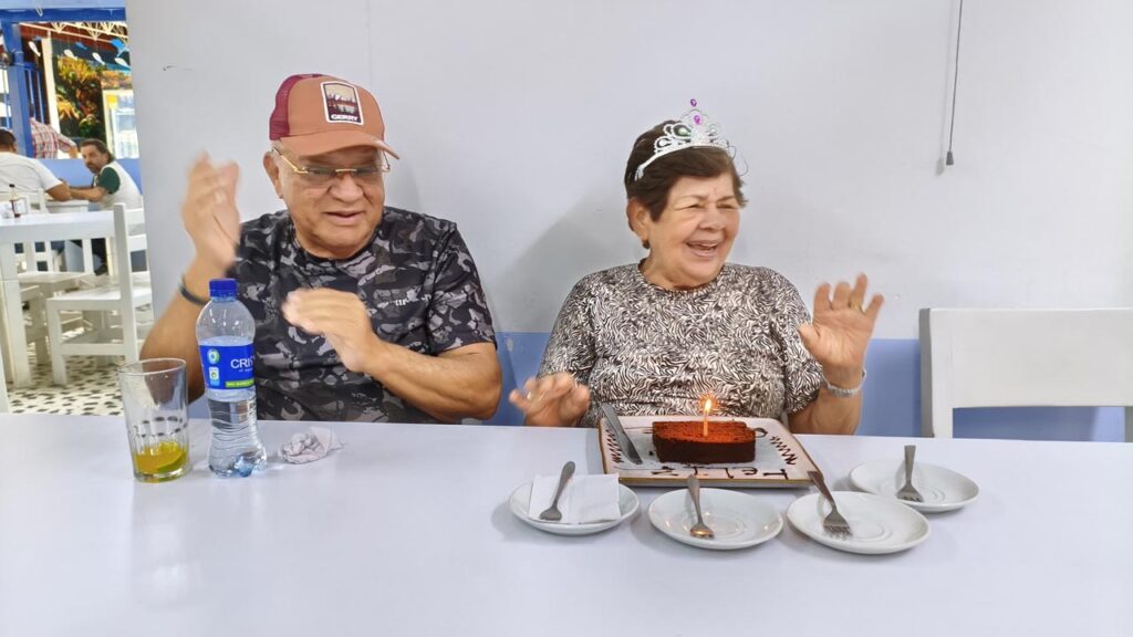 Celebración de cumpleaños en Lo Exquisito del Mar