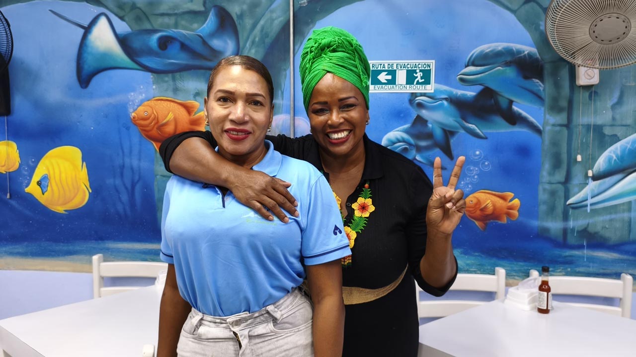 Hermanas Uribe Gamboa y Lo Exquisito del Mar