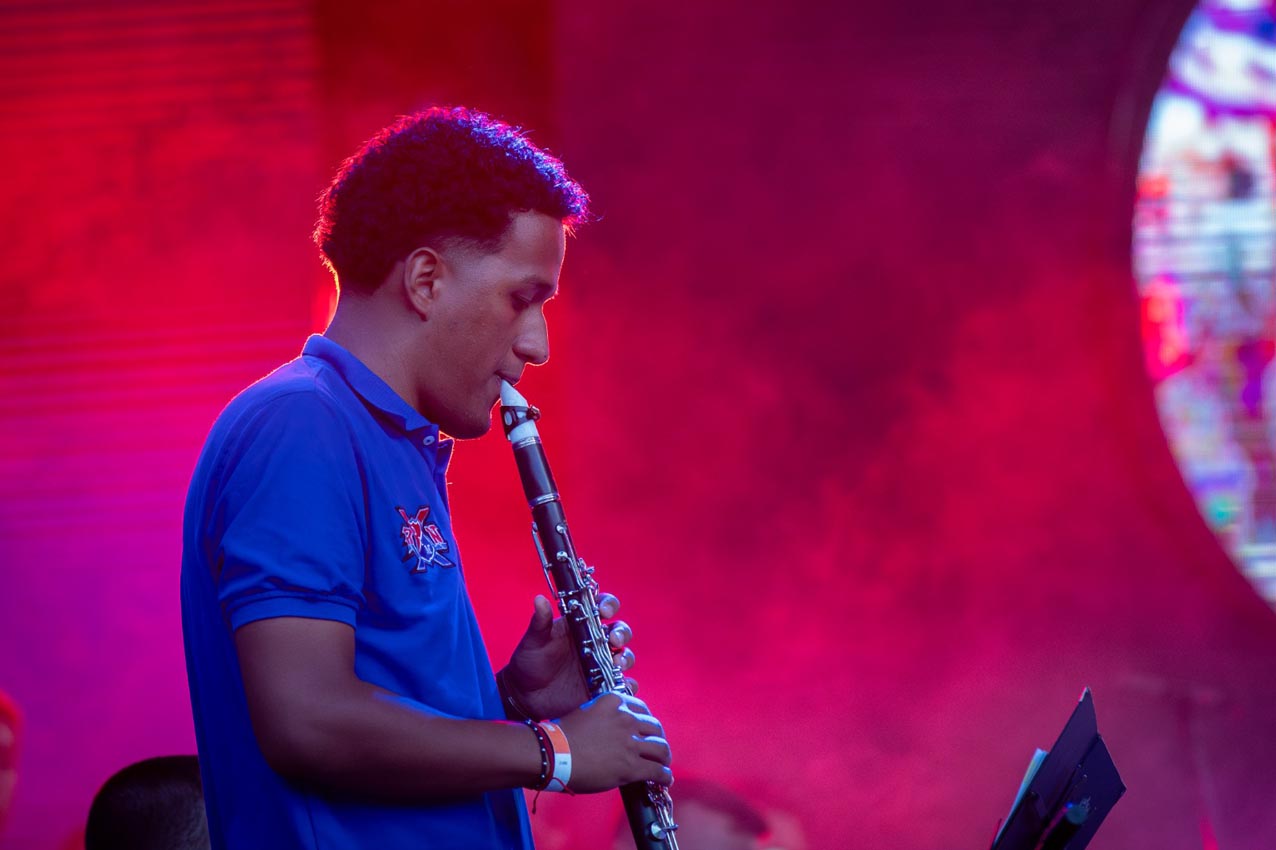 Formación en aguante musical y liderazgos positivos