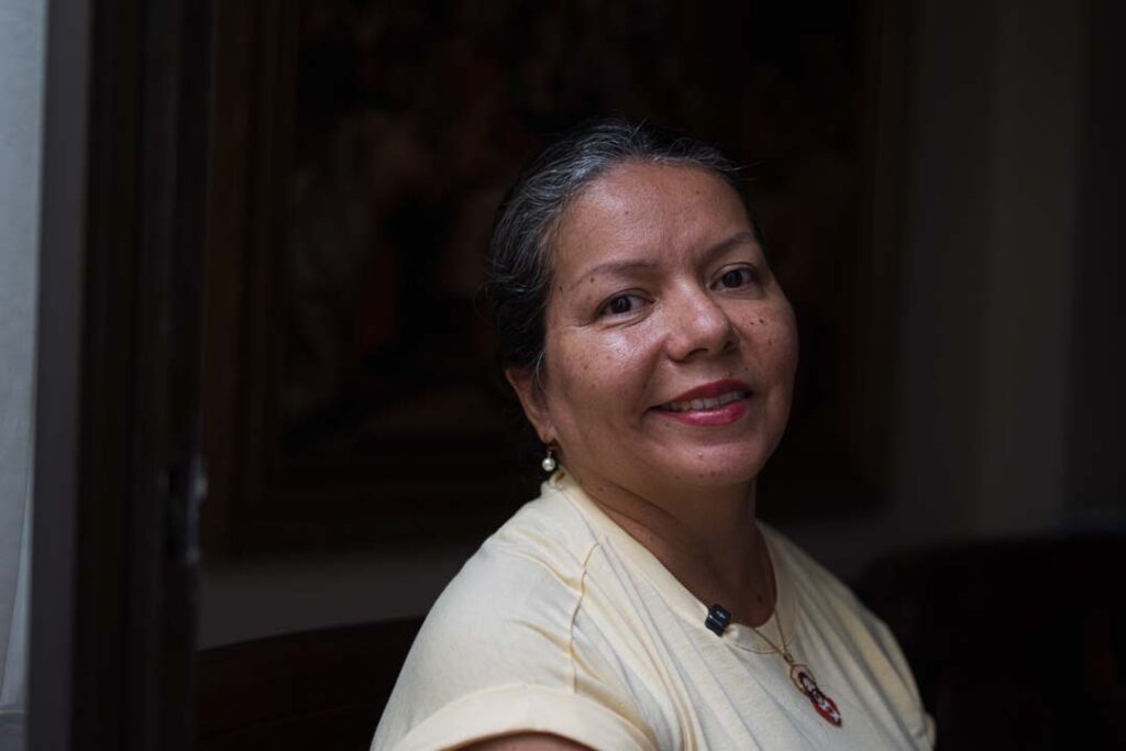 Imagen Inés Taborda con Tejiendo Hogares foto 2