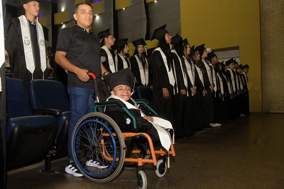 Imagen La voluntad de acero venció a la enfermedad de los huesos de cristal FILA