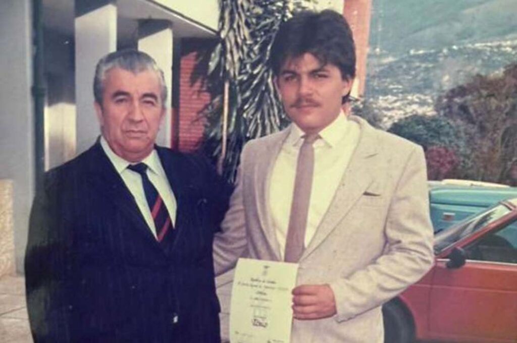 Imagen Samuel Antonio Salazar Herrera y su hijo.