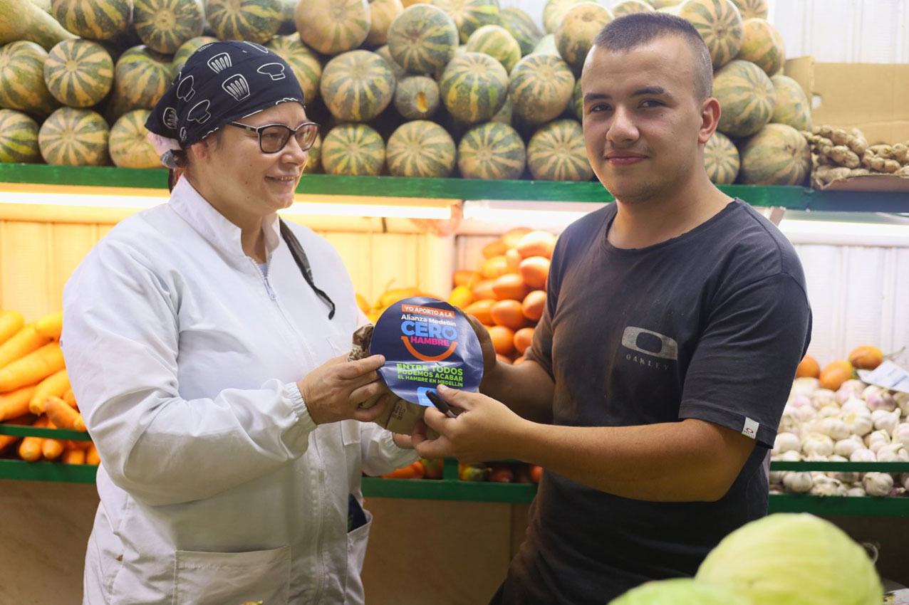 Imagen alimentos recuperados en las plazas de mercado llegan a hogares de Medellín (5)