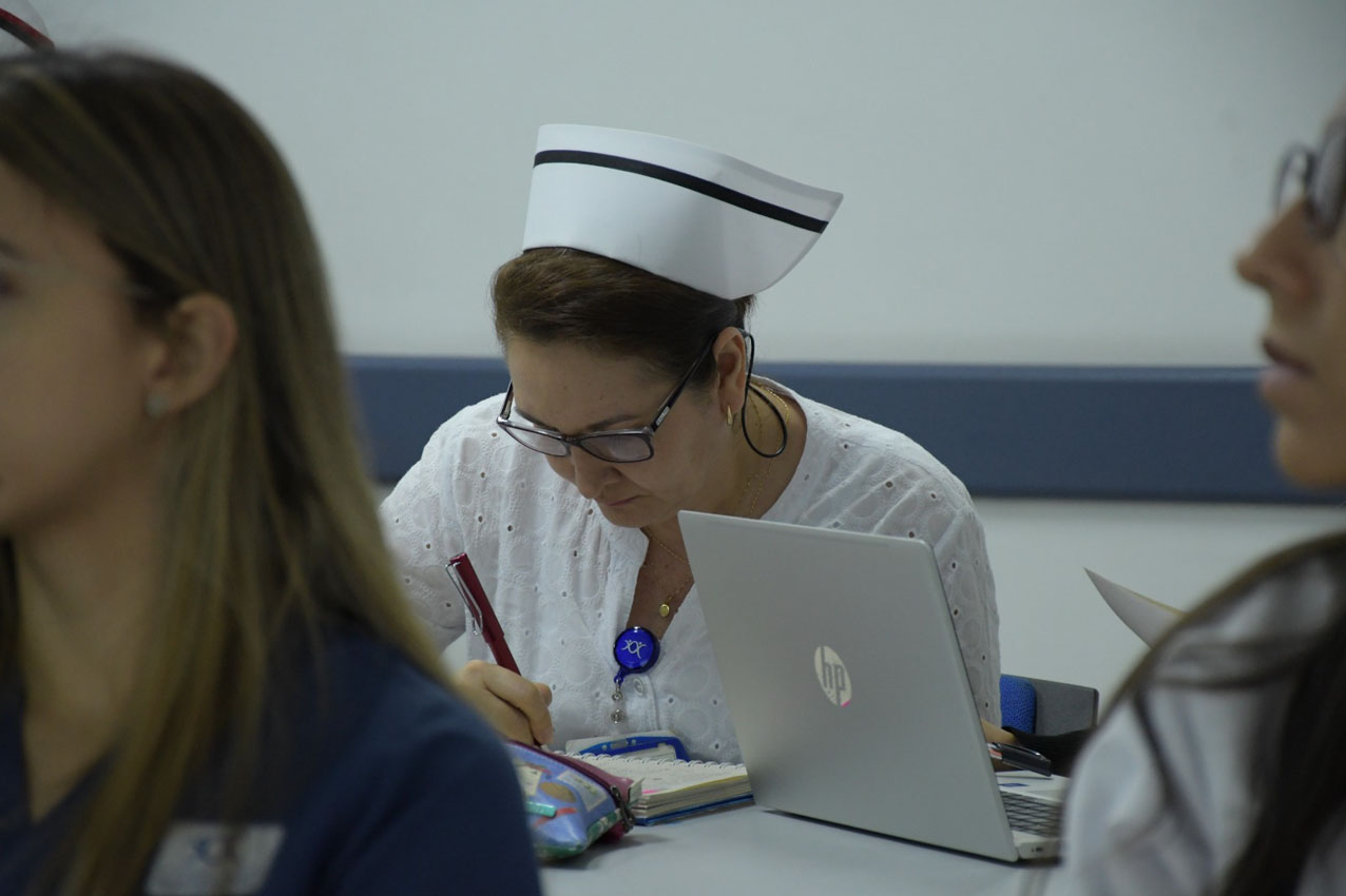 Imagen atención humanizada de la población LGBTIQ+ (4)