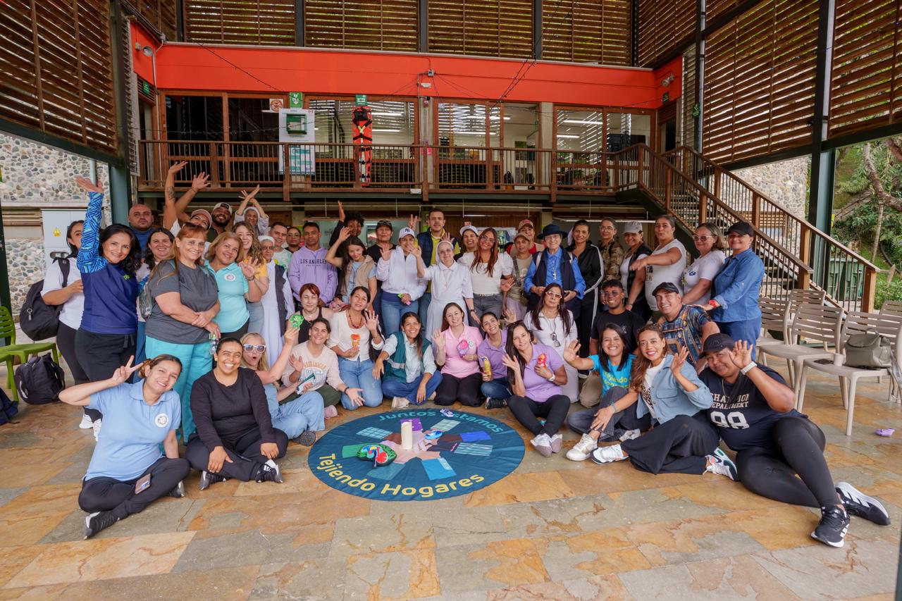 Imagen convivencia escolar en Medellín (1)