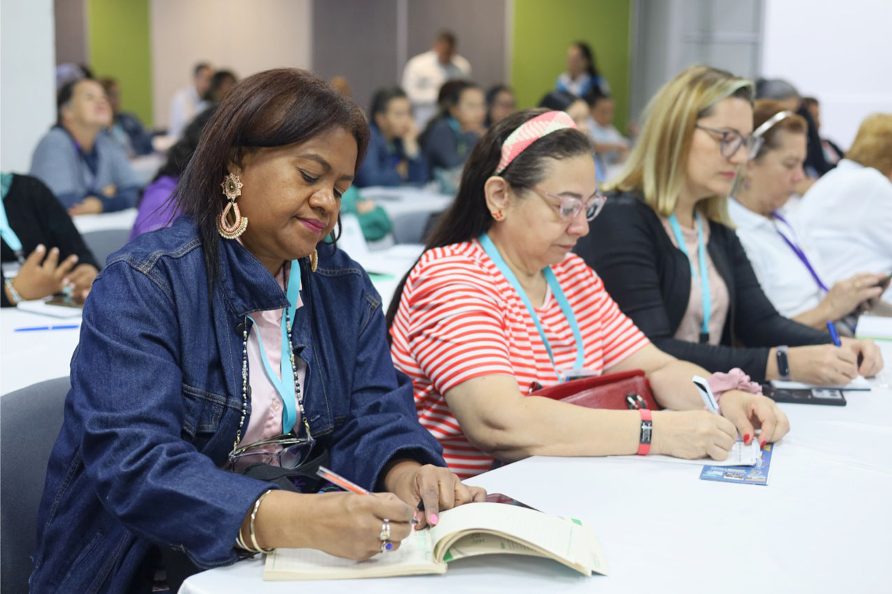 Imagen cuidadoras de personas mayores (2)