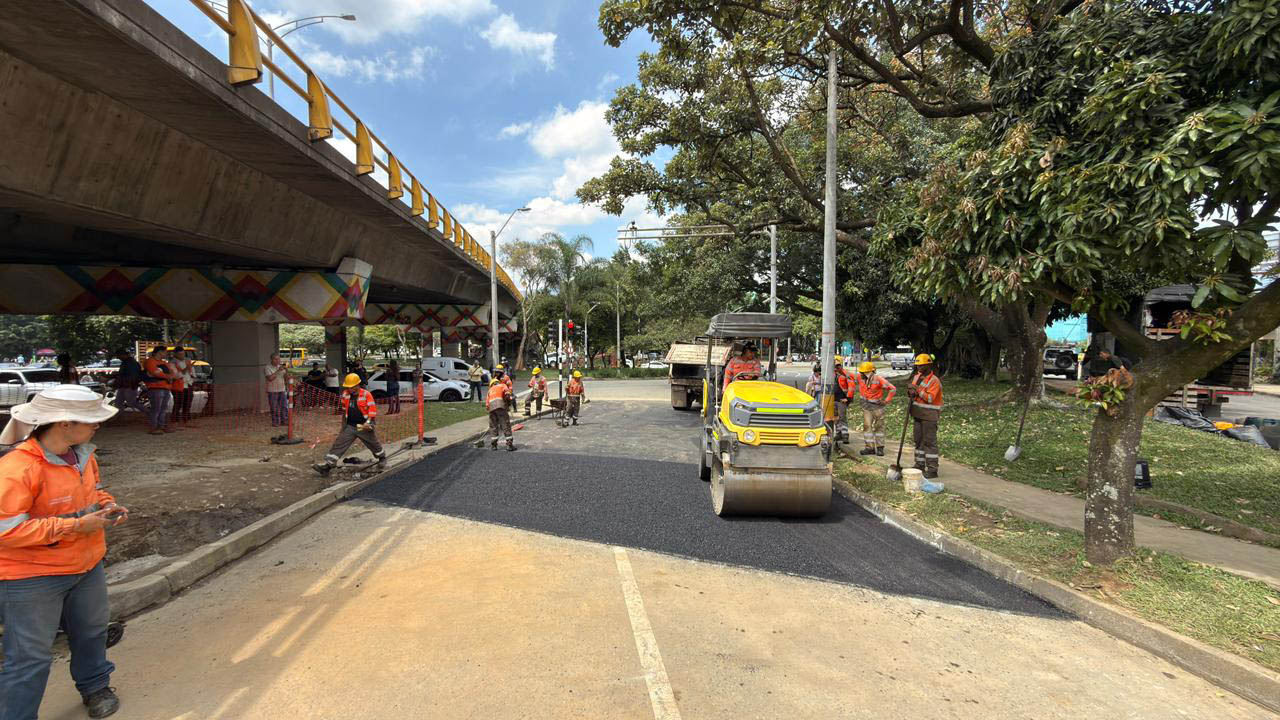 Imagen de arreglos en la vía