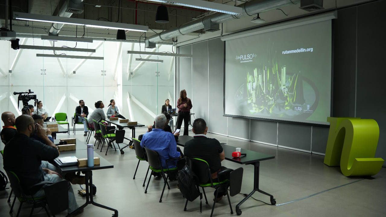 Imagen de capacitación en salón
