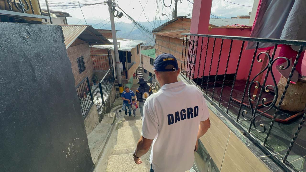 Imagen habitantes de zonas de alto riesgo de Medellín (1) inversión