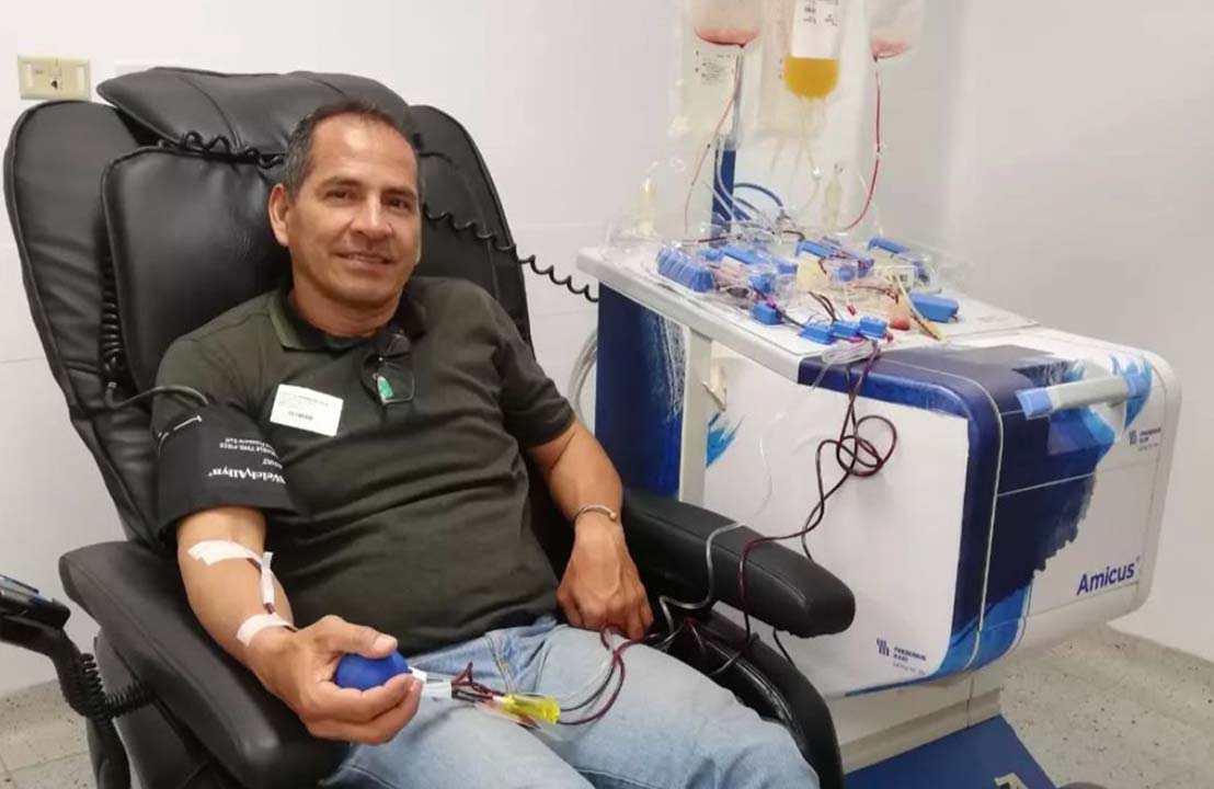 Imagen héroe donando