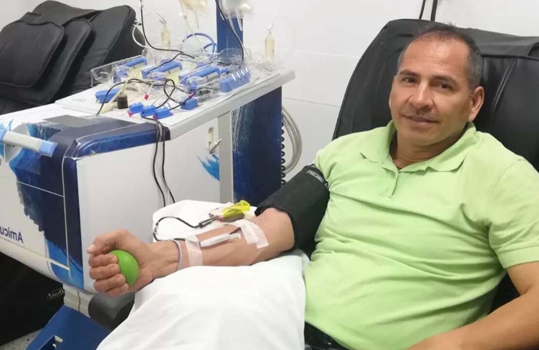 Imagen héroe donando